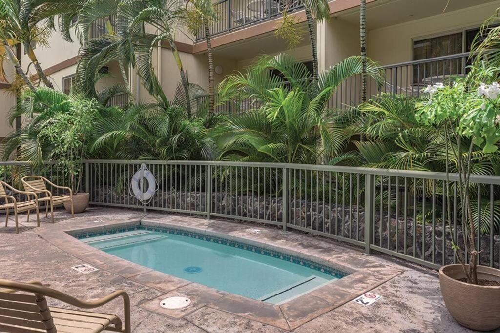 Beautiful 2 Bedroom Condo @ Kona! Kailua-Kona Exterior foto